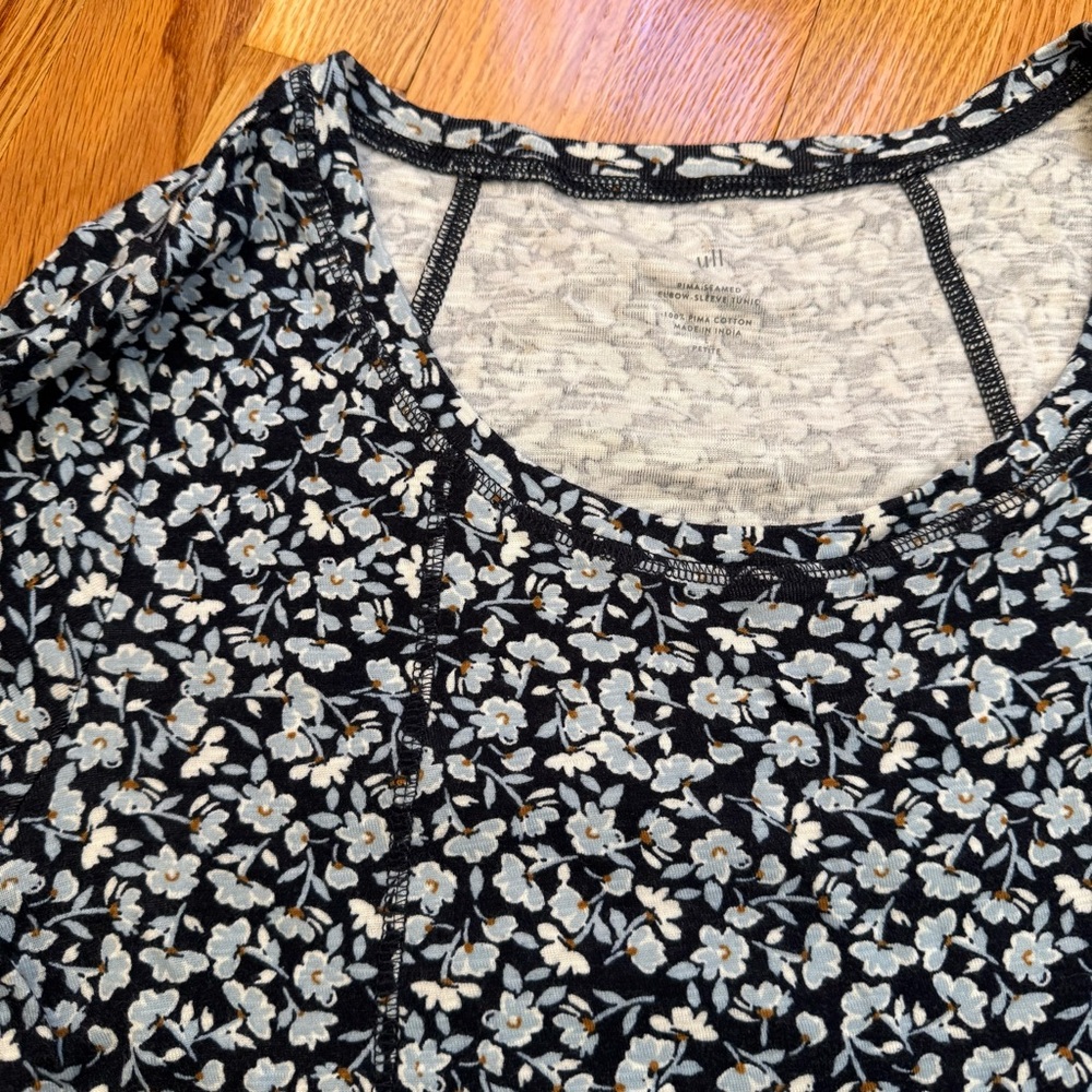 J. Jill Blue and White Floral elbow sleeve Tunic - Picture 2 of 7